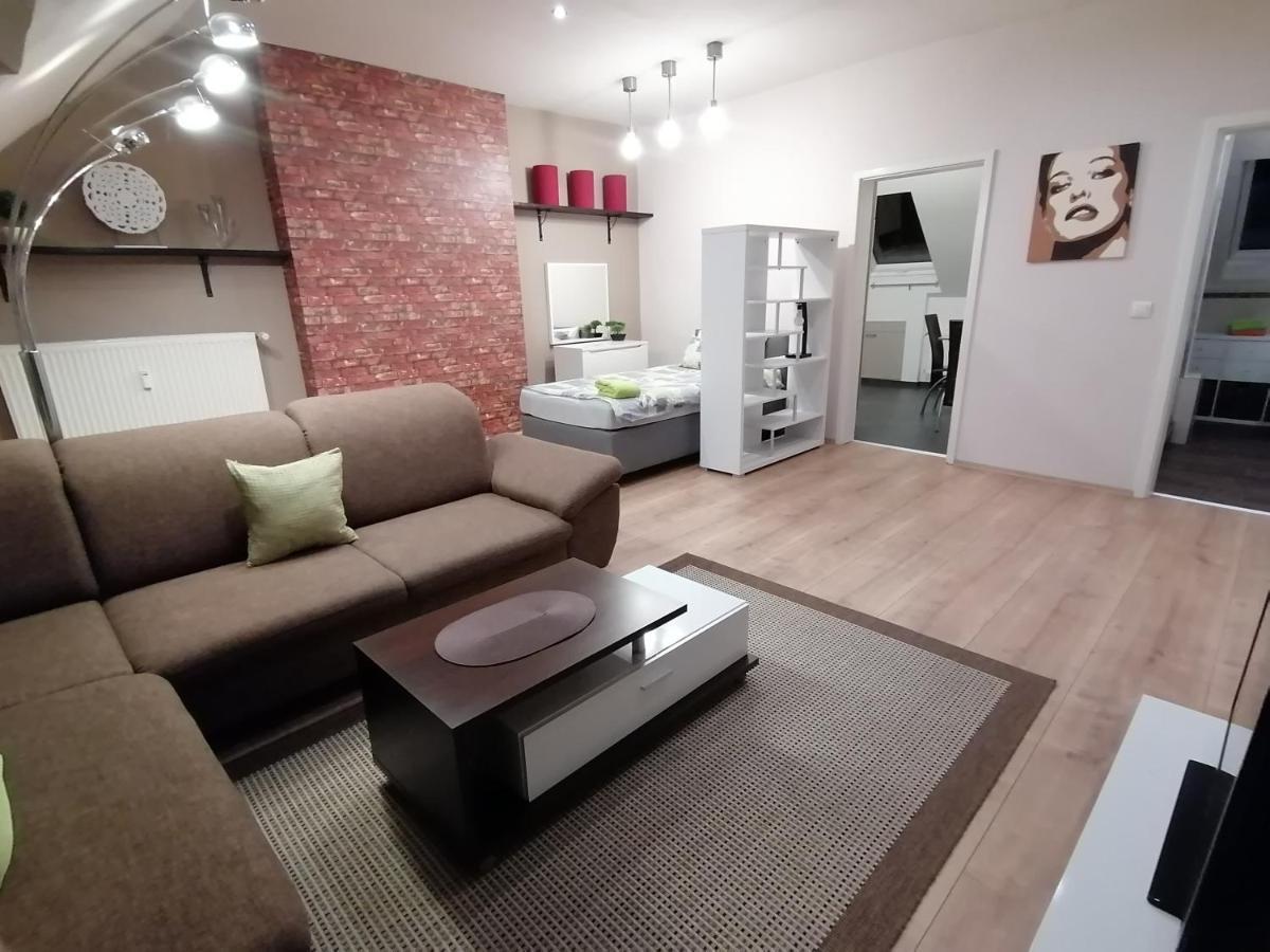 Ferienwohnung In Mayen Buitenkant foto