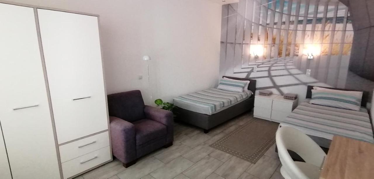 Ferienwohnung In Mayen Buitenkant foto