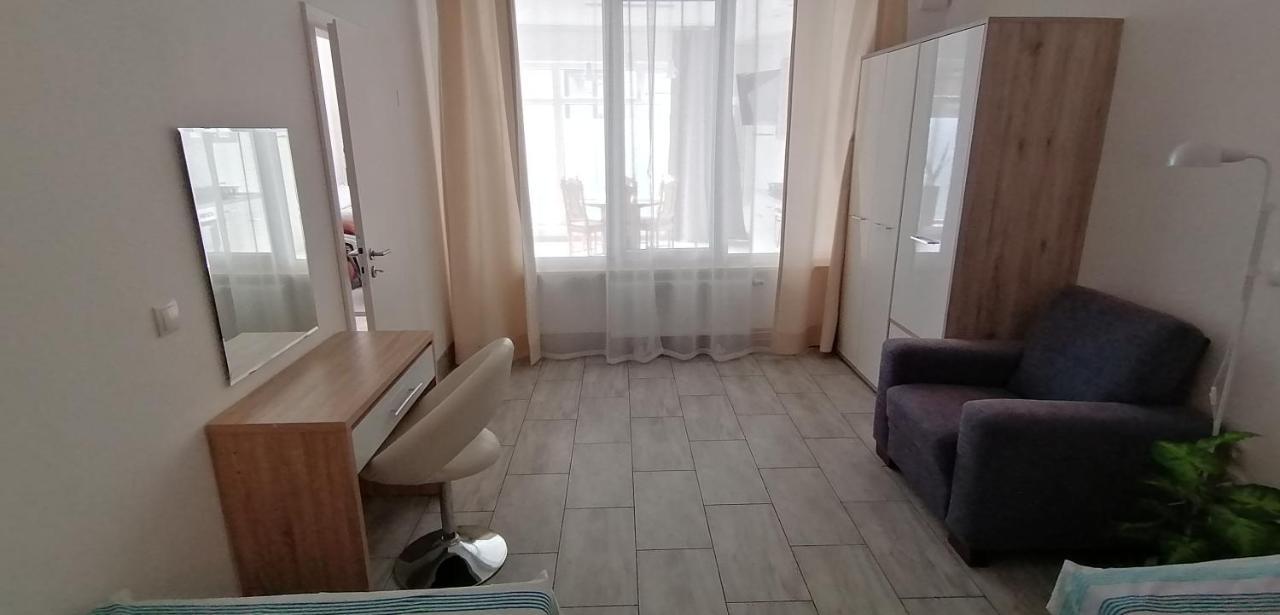 Ferienwohnung In Mayen Buitenkant foto
